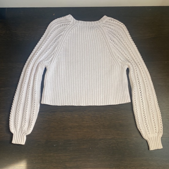 AMERICAN EAGLE WHITE KNIT SWEATER SIZE SMALL CROPPED WITH SEE-THROUGH ARMS - Picture 2 of 2